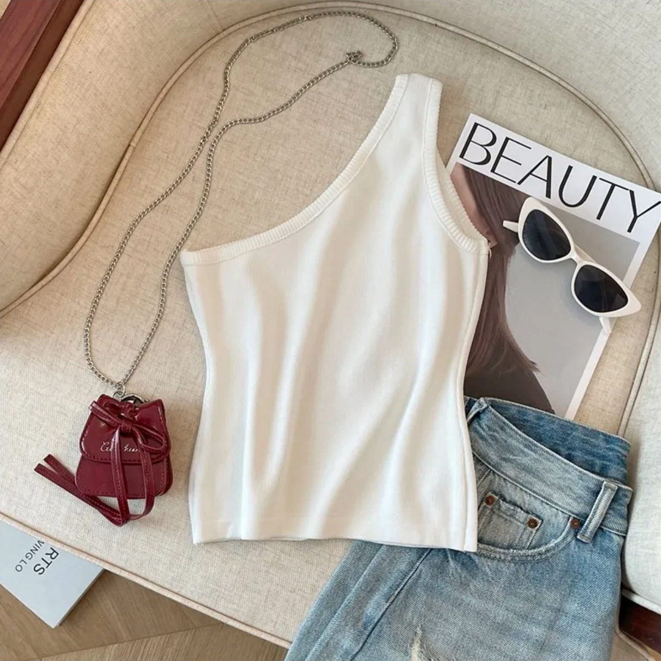 MILOU | Asymmetrische Top Met Wokkel-Detail – Modern, Elegant & Perfect Voor Elke Dag