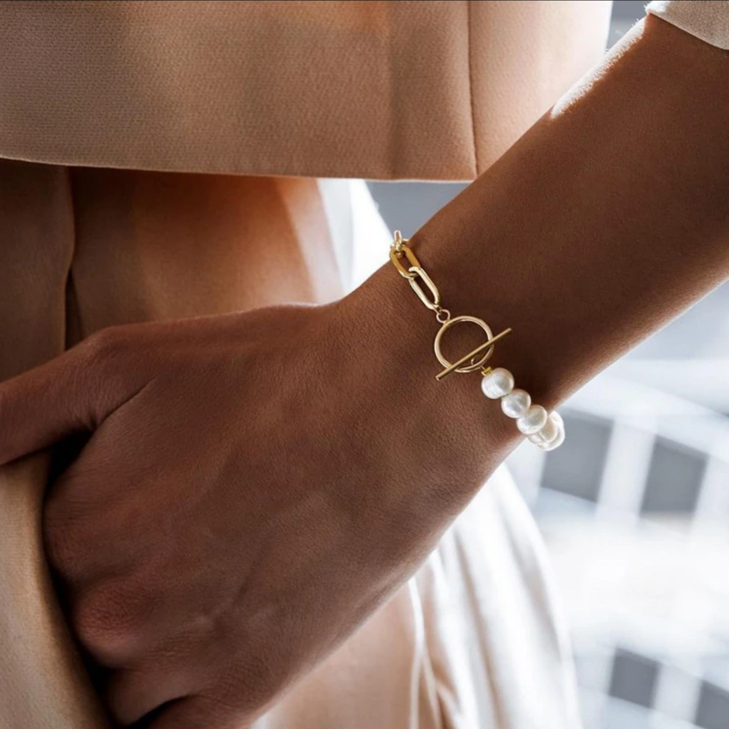 AMÉLIE | Luxe Dames Parelketting + Armband Set Met Vergulde Schakel – Elegant, Tijdloos & Geraffineerd Voor Elke Gelegenheid