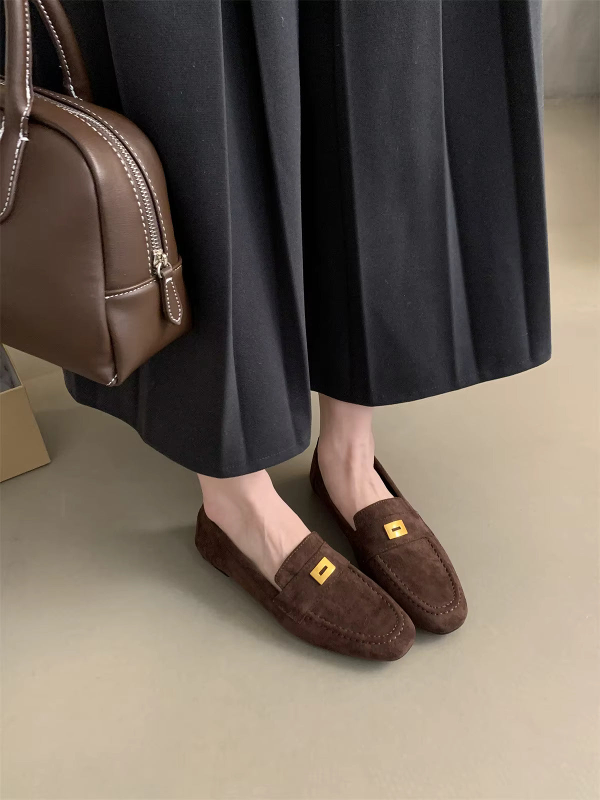 LINA | Lichtgewicht Britse Suède Dames Loafer – Klassiek, Comfortabel & Tijdloos Voor Elke Gelegenheid