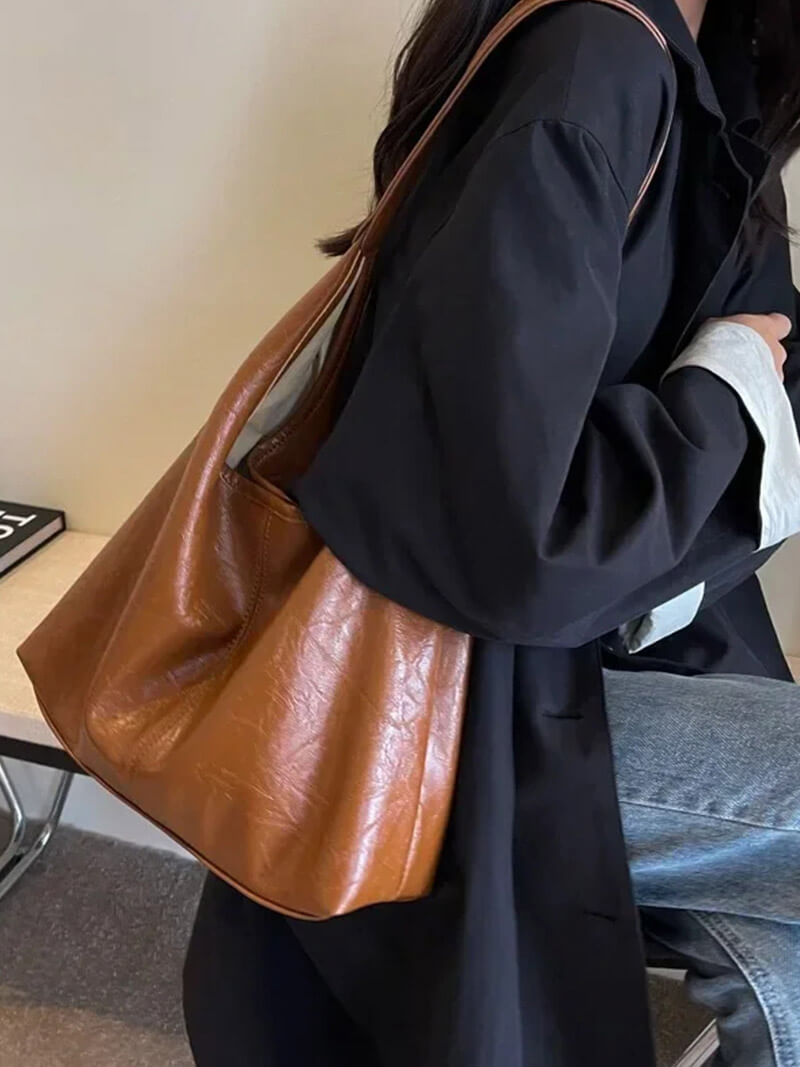 CELINE | Leren Schoudertas Voor Dames Met Herfst Kleuren – Luxe, Duurzaam & Veelzijdig