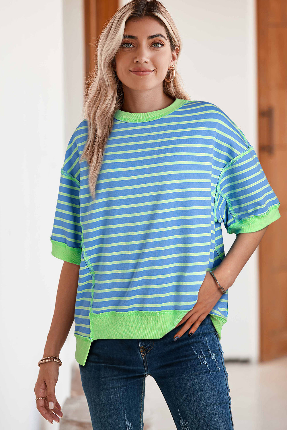 ISA | Gestreept Loose Fit T-Shirt Voor Dames Met Contrast Trim En Wijde Mouwen – Comfortabel, Casual, Stijlvol