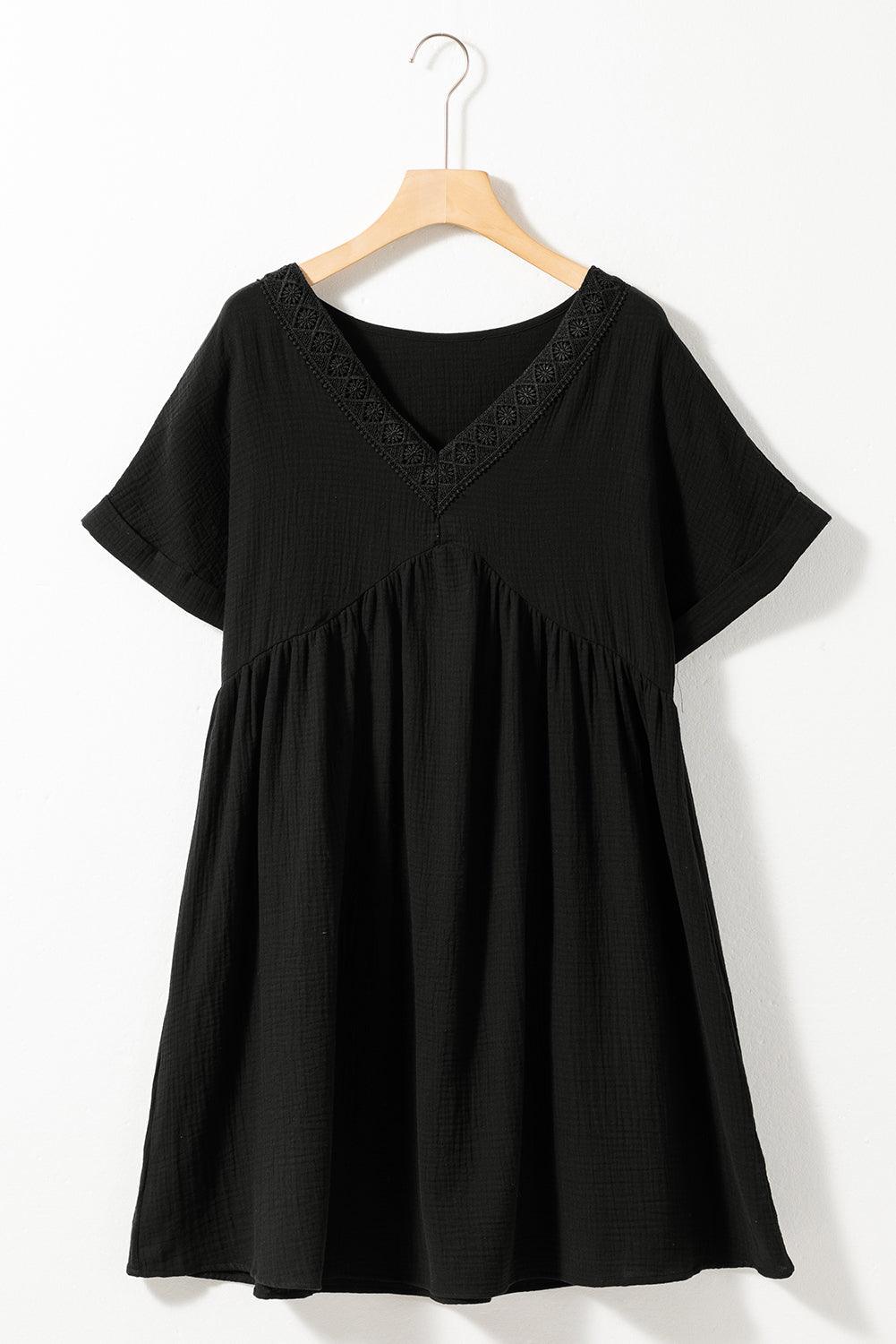 ESTELLA | Zomerjurk met V-Hals, Kant en Zachte Plooiwerking
