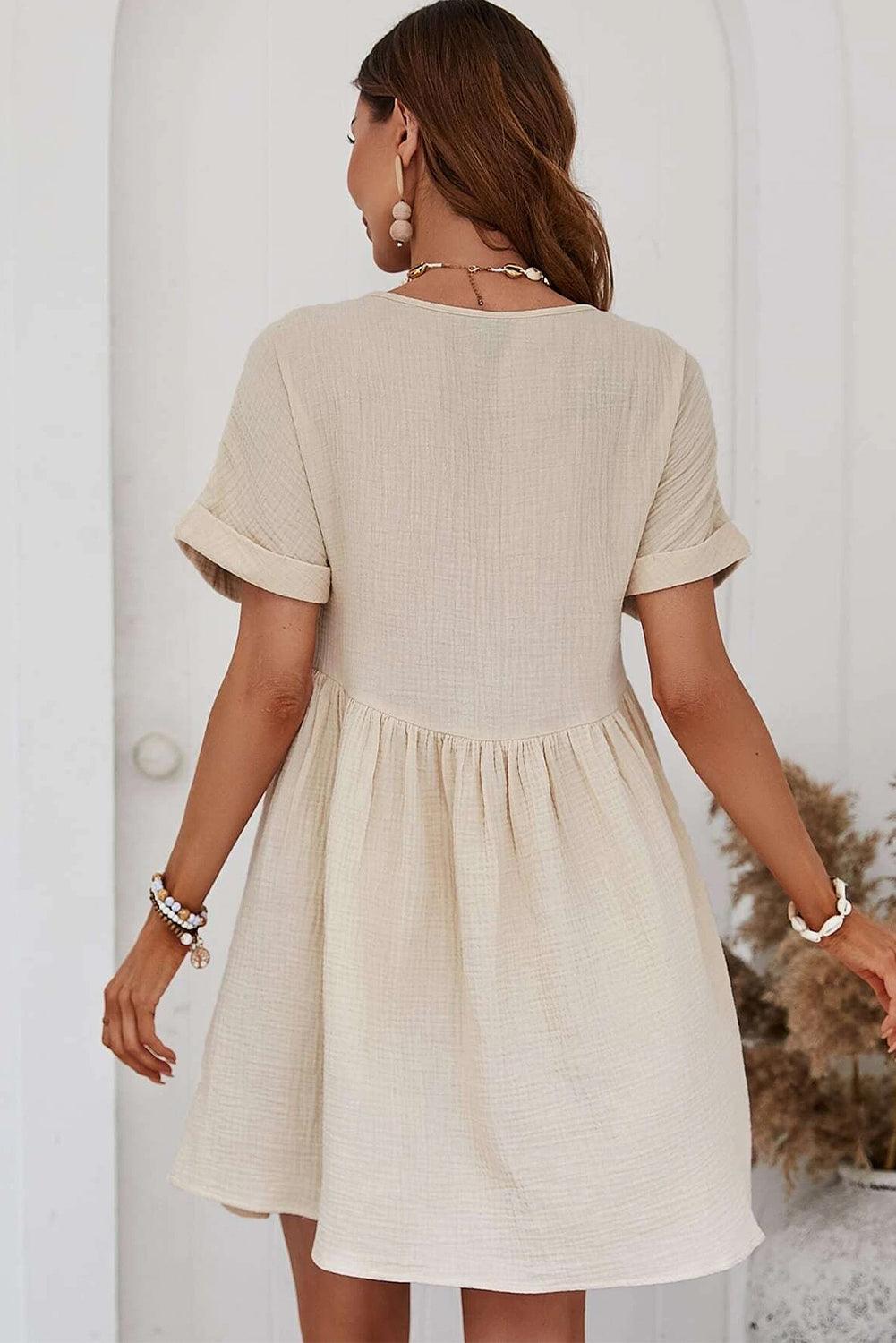 ESTELLA | Zomerjurk met V-Hals, Kant en Zachte Plooiwerking