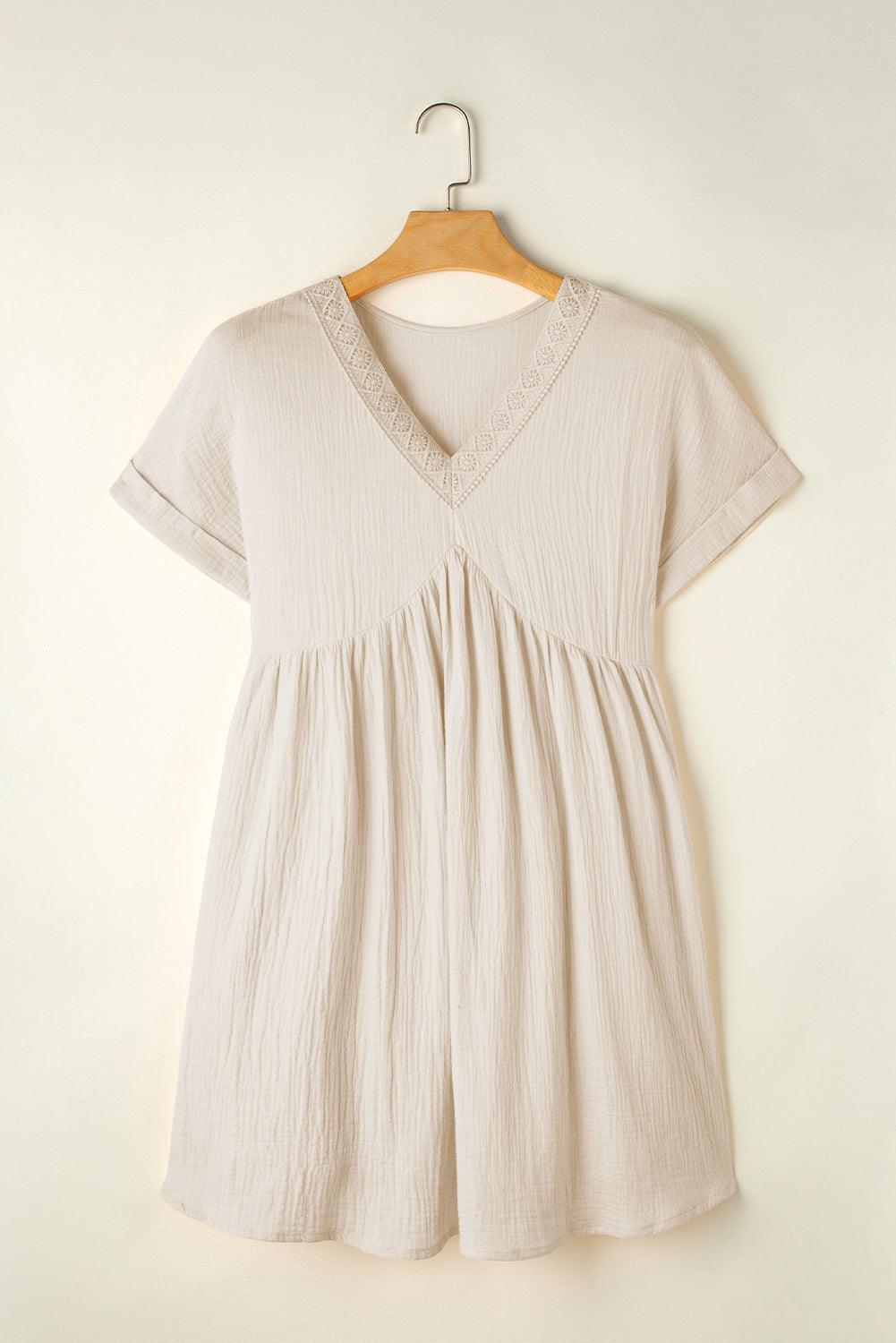 ESTELLA | Zomerjurk met V-Hals, Kant en Zachte Plooiwerking