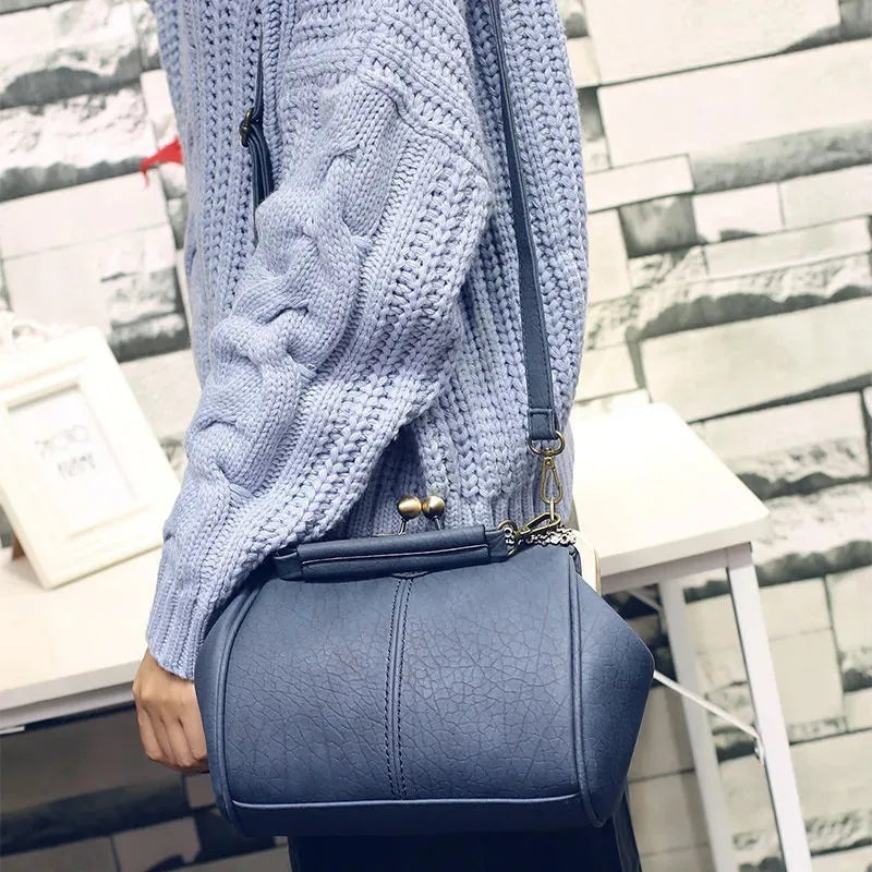 COBY | Klassieke Handtas Met Clip Sluiting Voor Dames - Tijdloos, Elegant & Luxe