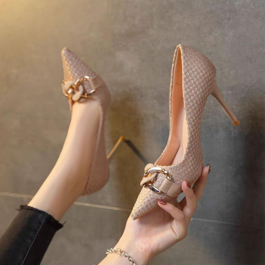 MIREILLE | Vrouwenhakken met Geweven Textuur en Metalen Detail – Elegant, Verfijnd & Tijdloos