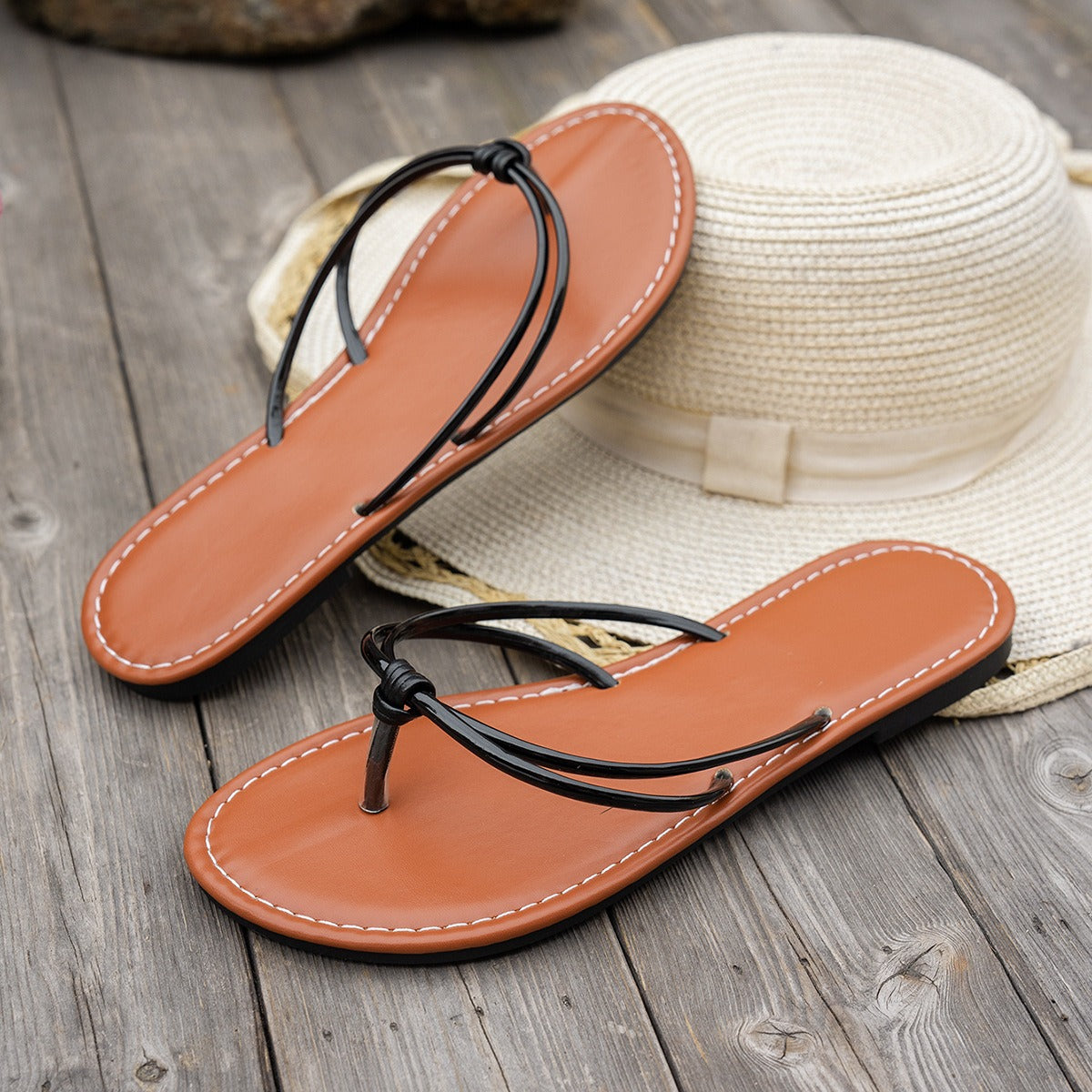 ADELA | Minimalistische Dames Slippers met Slanke Bandjes - Luchtig, Zomers & Comfortabel