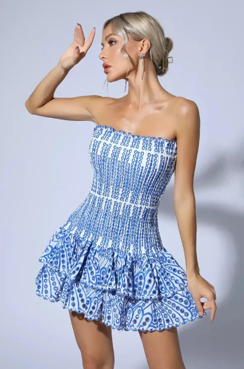DOLCE | Strapless Zomerjurk Met Borduursel in Blauw – Elegant, Luchtig & Verfijnd!