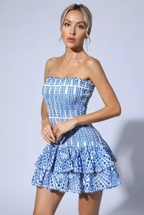 DOLCE | Strapless Zomerjurk Met Borduursel in Blauw – Elegant, Luchtig & Verfijnd!