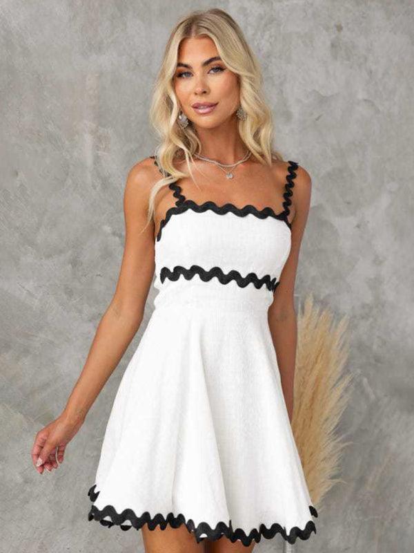 NAOMI | Zomerse flared Jurk met Klassieke Biezen