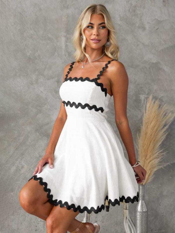 NAOMI | Zomerse flared Jurk met Klassieke Biezen