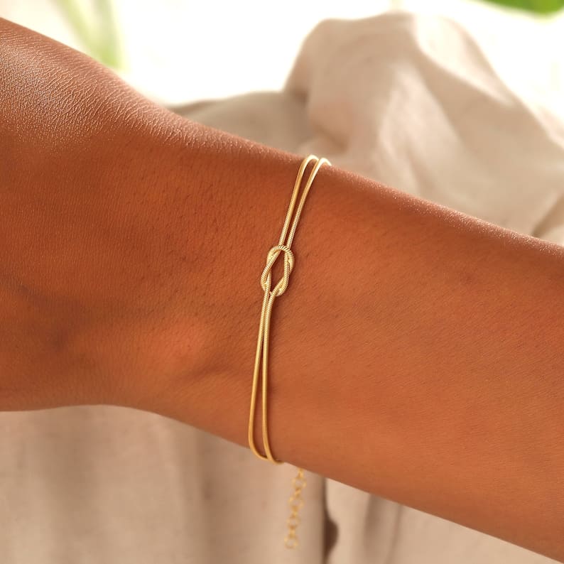 LAUREN | Fijne Symbolische Knoop Armband voor Dames - Luxe & Stijlvol