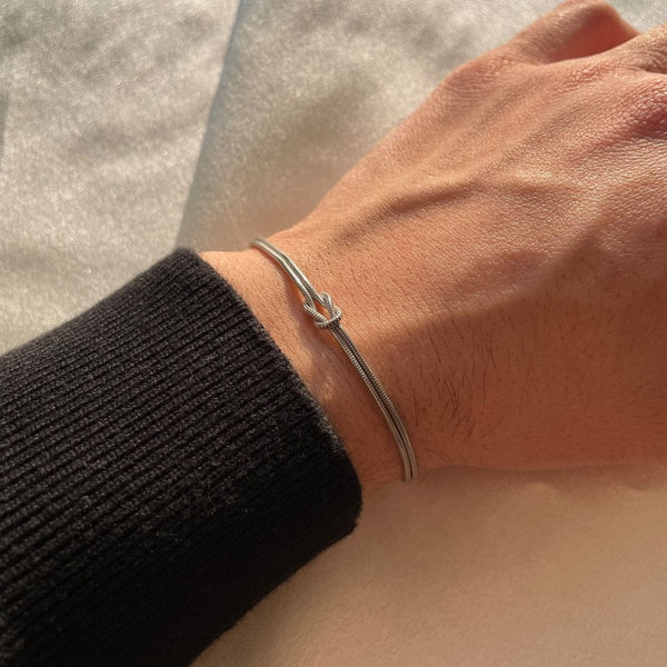 LAUREN | Fijne Symbolische Knoop Armband voor Dames - Luxe & Stijlvol