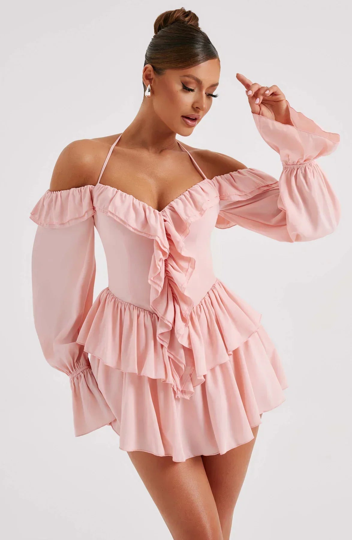 MEREL | Off-Shoulder Mini Jurk Met Ruches En Halternek – Speels, Vrouwelijk, Verleidelijk