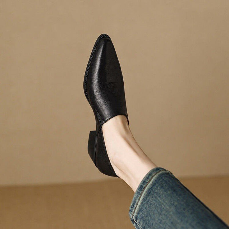 CARLA | Minimalistische Dames Instappers Met Spitse Neus – Elegant, Comfortabel, Tijdloos