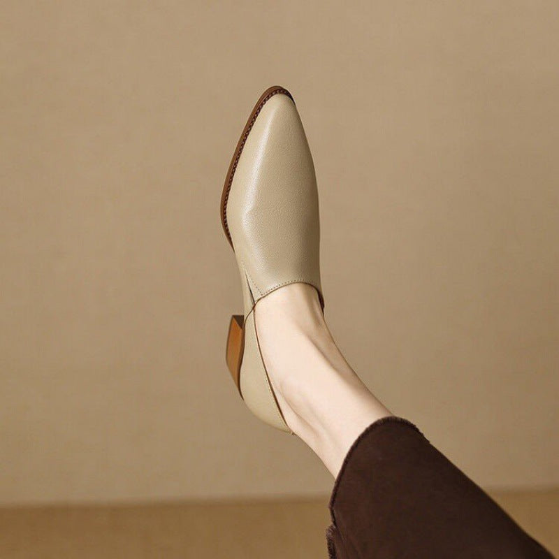 CARLA | Minimalistische Dames Instappers Met Spitse Neus – Elegant, Comfortabel, Tijdloos