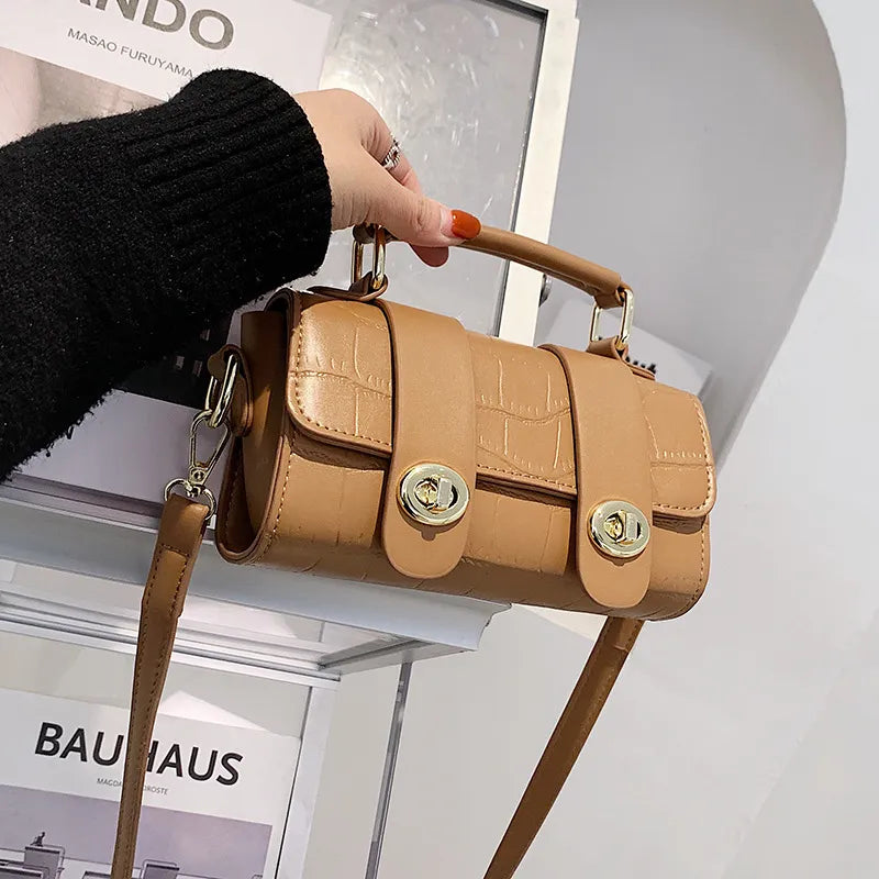 ÉLIANE | Crossbody mini handtas met chique structuur en gouden details