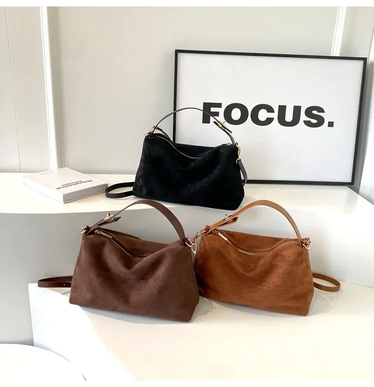 MAËLLE | Zacht Suède Schoudertas Voor Dames – Elegant, Tijdloos & Praktisch