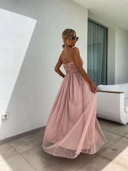 YVONNE | Strapless Maxi Jurk Met 3D Bloemenbuste En Split – Elegant, Romantisch, Vrouwelijk