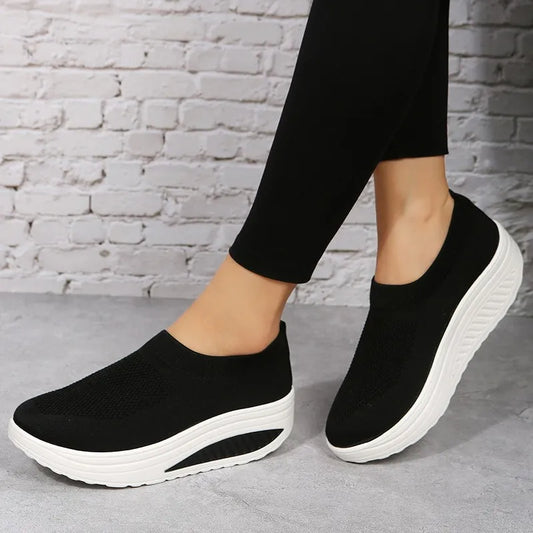 ELARA | Orthopedische Dames Slip-On Sneakers Met Luchtige Demping – Licht, Steunend & Modern!
