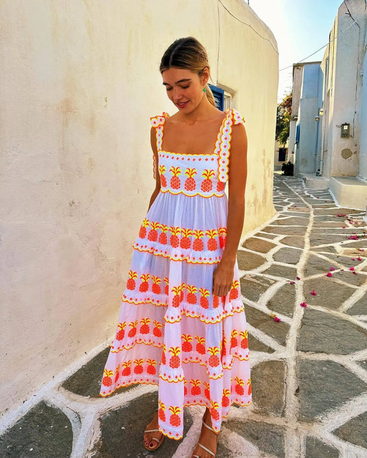 OLIVIA | Witte Zomerjurk met Ananasborduursel – Speels, Zomers en Opvallend