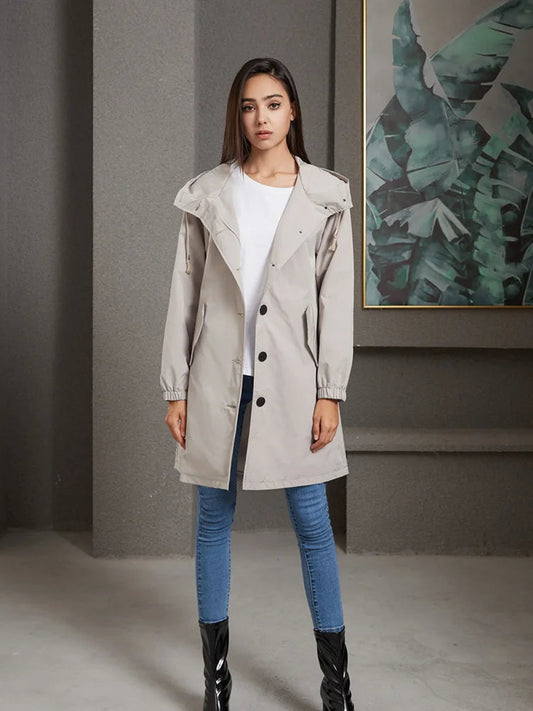 ANOUK | Waterafstotende Trenchcoat Voor Dames – Functioneel, Elegant & Ideaal Voor Onvoorspelbaar Weer