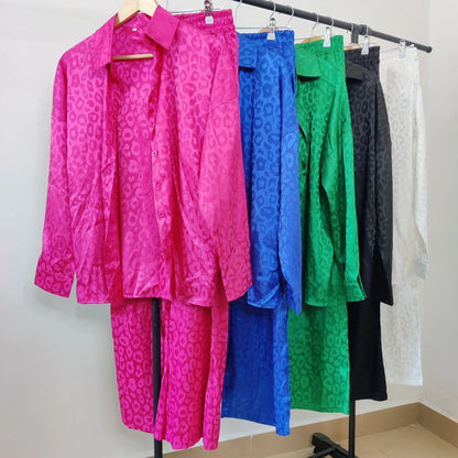 NAOMI | Satijnen Zomer SetVoor Dames met Luipaardprint – Chic, Comfortabel & Moeiteloos Elegant