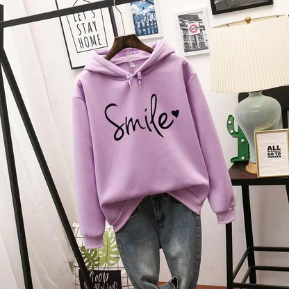 Dames Hoodie Met 'SMILE' Opdruk – Comfort, Positiviteit & Casual Stijl