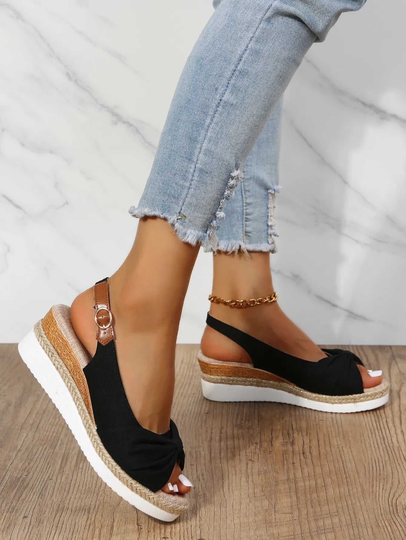 TALINE | Verfijnde Zomersandalen Voor Dames met Open Teen & Comfortabele Krukzool