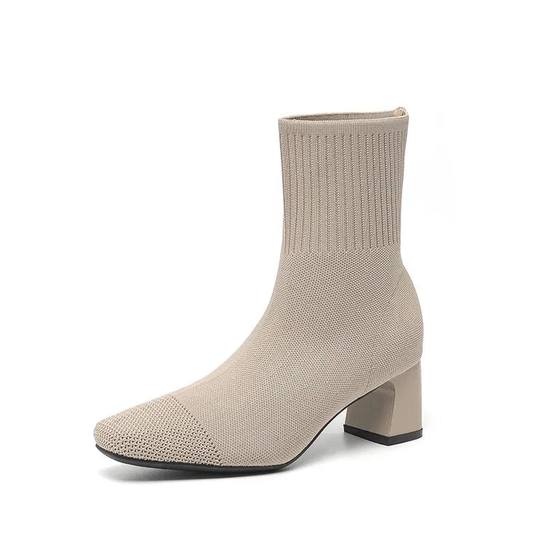 SILKE | Zwarte Enkellaarsjes Voor Dames Met Hak En Comfort+ Zool – Elegant & Ondersteunend