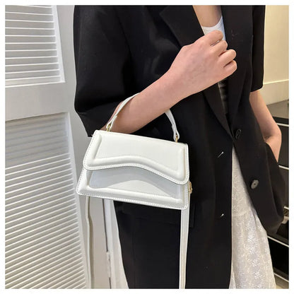 MELISSA | Luxe Strakke Leren Tas Voor Dames Met Subtiele Details & Vorm