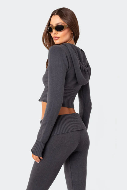 LIVIA | Gebreide Cropped Hoodie Dames Set Met Flare Legging – Comfortabel, Trendy & Ideaal Voor Casual Dagen