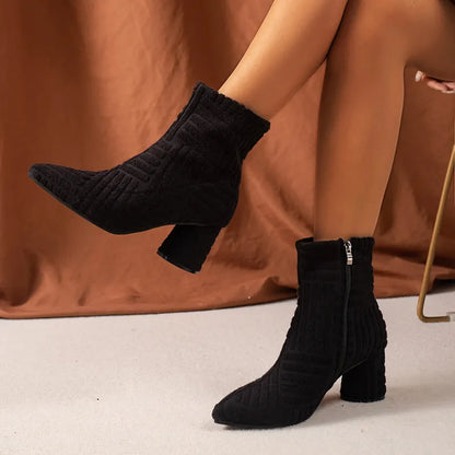 VINA | Luxe Suede Enkellaarzen Voor Dames Met Ronde Hak - Stoer, Stijlvol & Comfortabel