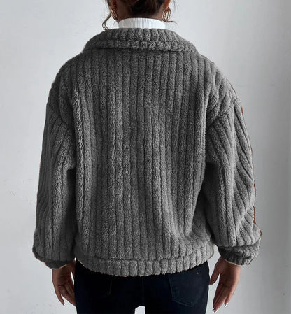 MAEVA | Korte Dames Teddyjas Met Borstzakken – Warm, Modieus & Perfect Voor Winterse Looks