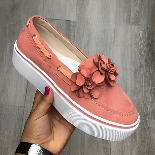 ABLA | Dames Loafers met Bloemenaccent en Platformzool