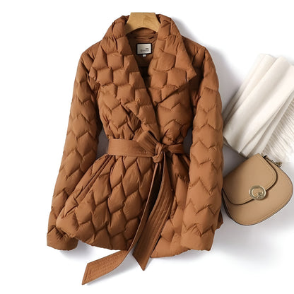 Dames Winterjas Met Dons En Bandsluiting – Warmte Zonder Onhandige Dikte