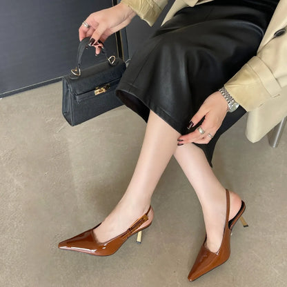 CHA | Lage Hak Voor Dames Met Riem/Gesp Design