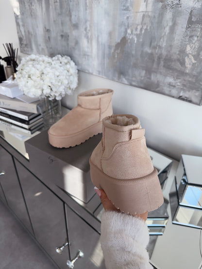 Beige Boots Dames – Warm, Gevoerd, Comfortabel & Modieus