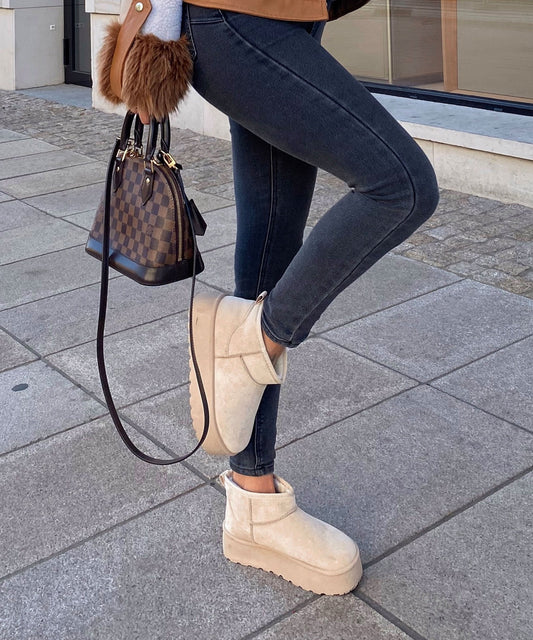 Beige Boots Dames – Warm, Gevoerd, Comfortabel & Modieus