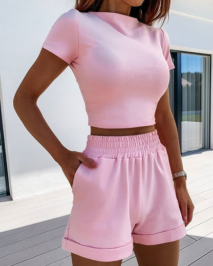 MABEL | Tweedelige Dames Set Crop Top Met Short - Pastelkleuren, Zomers & Sportief