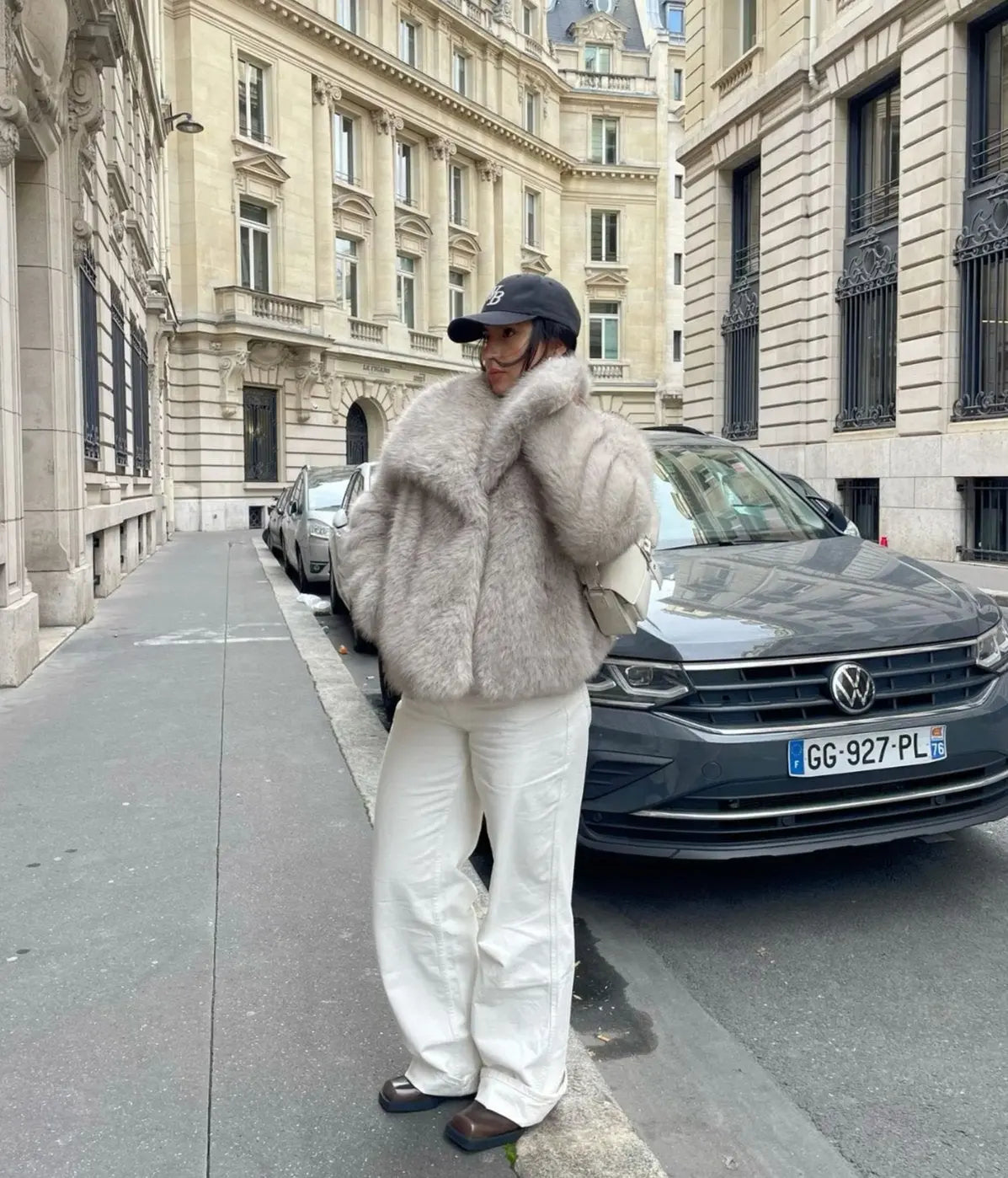 Luxe Pluizige Kunstbont Jas | Warmte, Volume En High-End Glamour