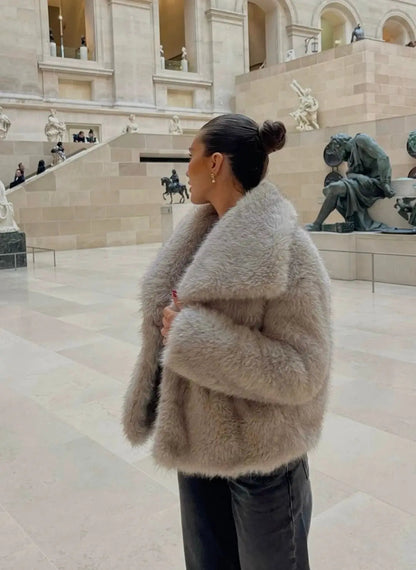 Luxe Pluizige Kunstbont Jas | Warmte, Volume En High-End Glamour