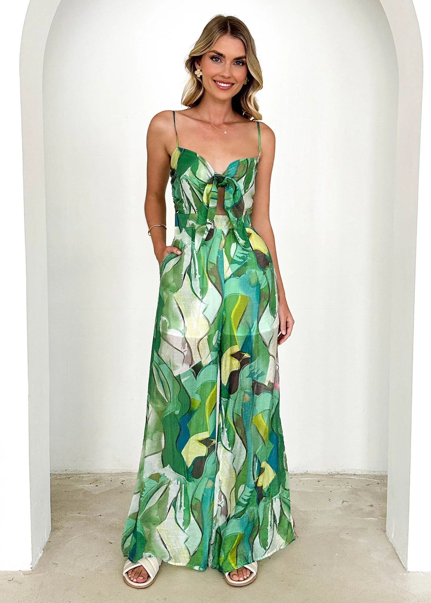 LIV | Zomer Jumpsuit Met Abstracte Print – Luchtig, Vrouwelijk & Perfect Voor Vakanties En Zomerse Feestjes