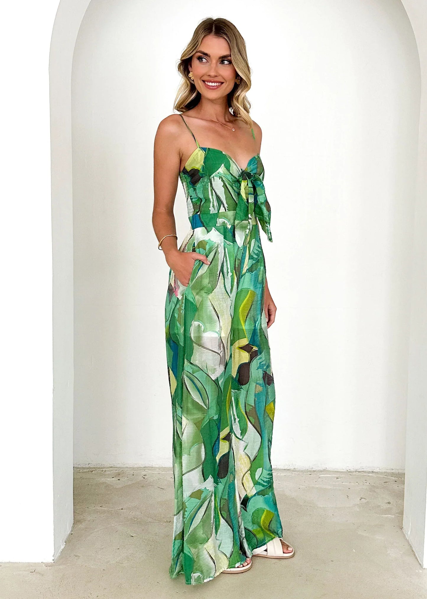 LIV | Zomer Jumpsuit Met Abstracte Print – Luchtig, Vrouwelijk & Perfect Voor Vakanties En Zomerse Feestjes