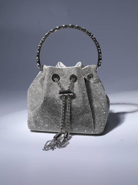MATTEA | Luxe Bucket Bag Voor Dames met Kristallen – Zilverkleurig Statement Accessoire