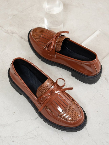 NOUS | Stijlvolle Glanzende Loafer Voor Dames Met Stevige Zool & Neus Design - Stevig, Modieus & Comfortabel