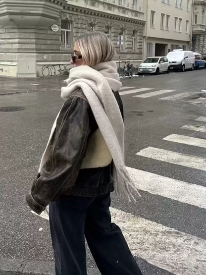 JAX | Stoere Leren Dames Jack Met Contraststiksels – Gestructureerd, Trendy & Ideaal Voor Tussenweer