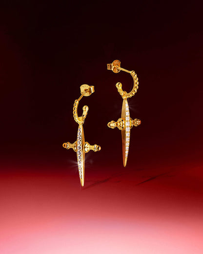 VESPER | Goudkleurige Statement Oorbellen met Krachtig Kruisdesign