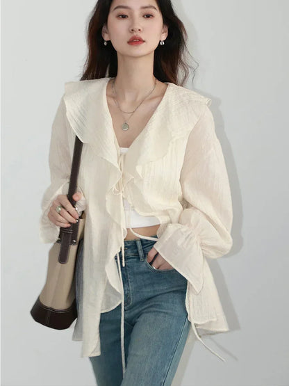LEONA | Luchtige Dames Blouse met Ruffle Kraag – Luchtige Zomerstijl met Romantische Flair