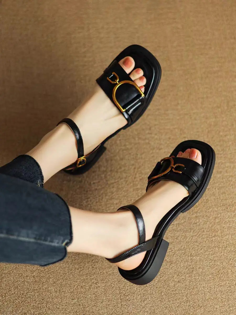 CARA | Tijdloze Dames Sandalen met Luxe Goudkleurige Gesp - Elegant, Zomers & Comfortabel